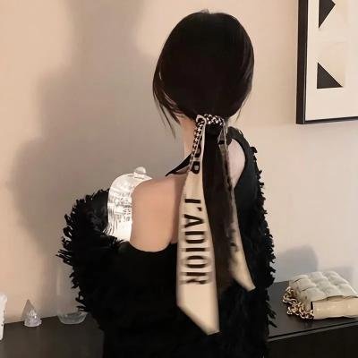 伯爵夫人的耳环
